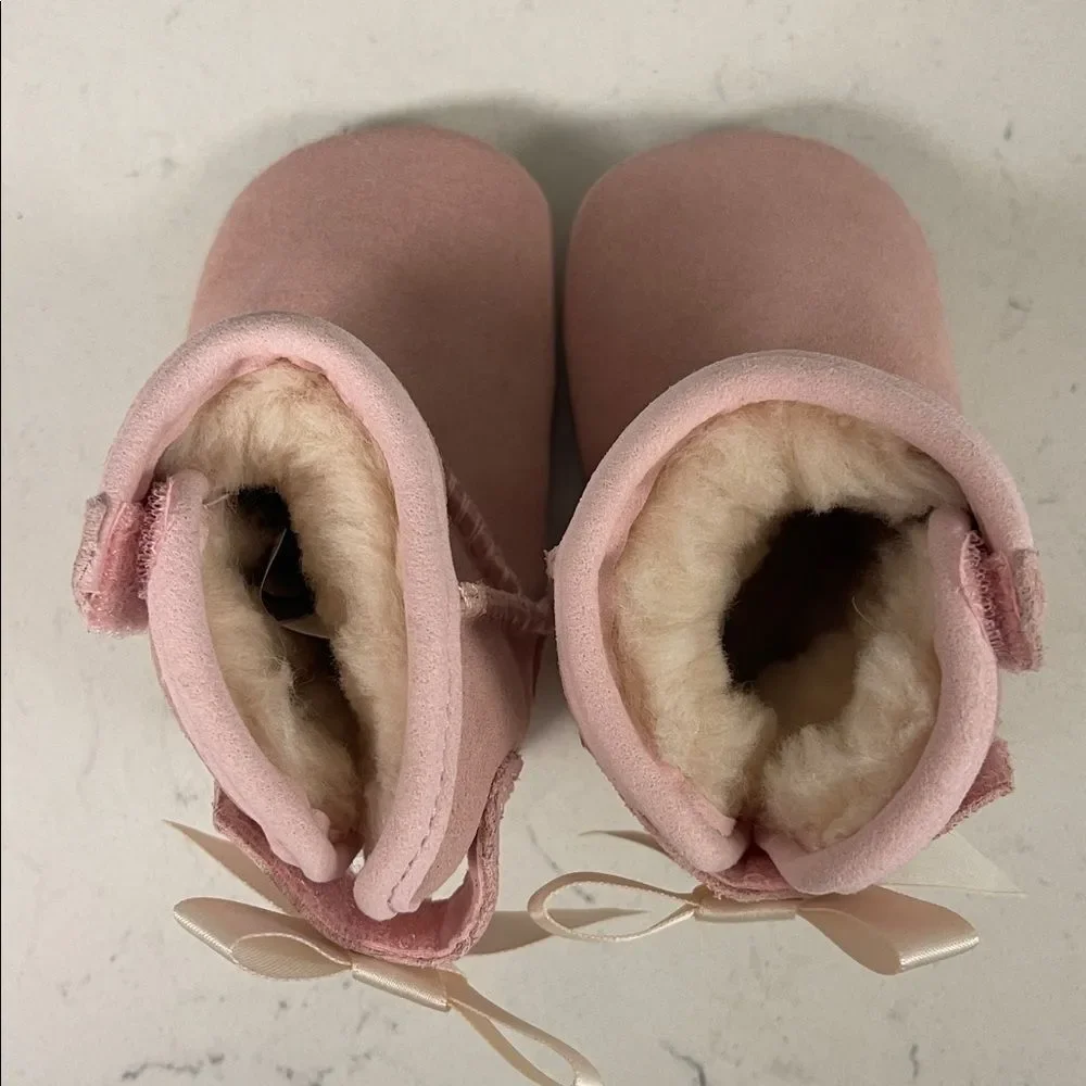 UGG® Jesse Bow II Bootie Pink Size 0/1